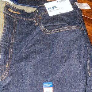 Donated, no longer available!  Arizona Jean Co Men’s Straight Leg Flex 38 x 30